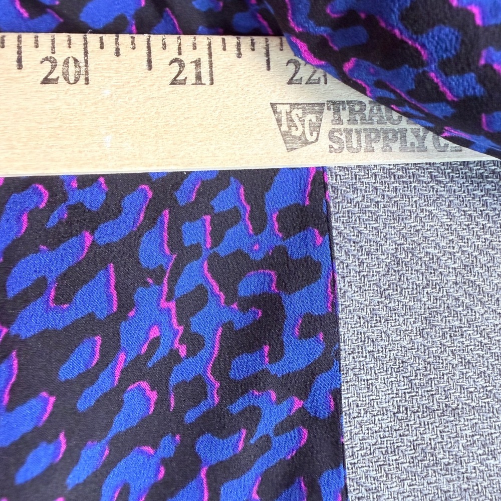 Rungolee Silk Brooklyn Blue Pink Animal Leopard Print Smocked Neck Tie Blouse M - Picture 10 of 11